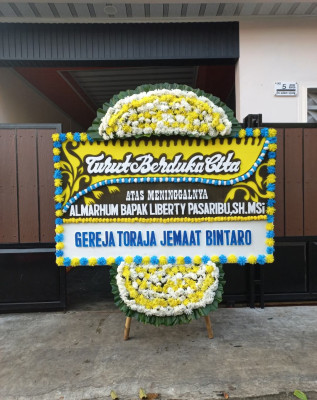 Papan Bunga Duka di Pulasaren