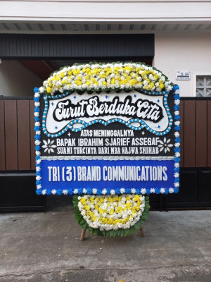 Papan Bunga Duka di Pulasaren